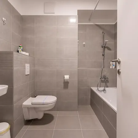 Apartman White