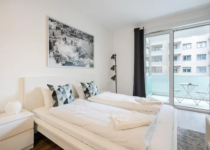 Apartament White *