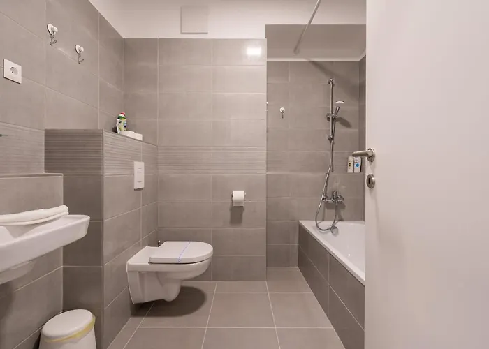 Apartament White